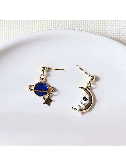 Creative Cute Cartoon Astronaut Stud Earrings for Women Asymmetric Spaceman Star Drop Earrings Hypoallergenic Jewelry