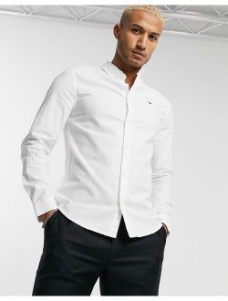 Tommy Jeans slim fit oxford shirt in white