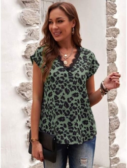 Floral Print Contrast Lace Blouse