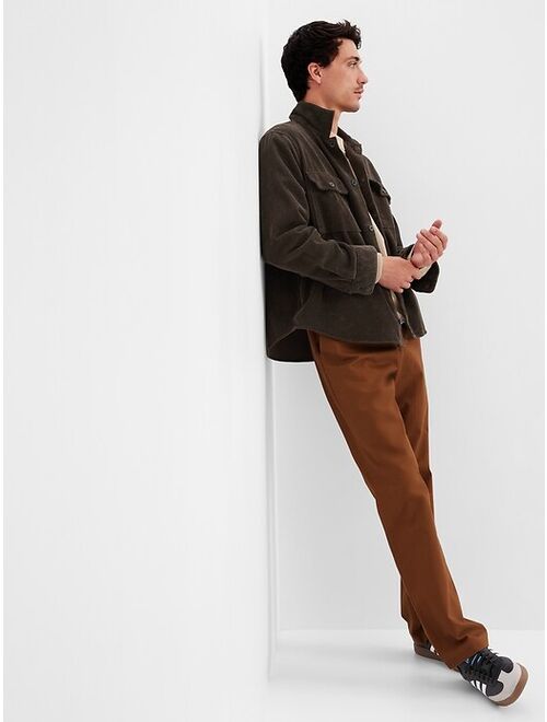 Modern Khakis in Straight Fit Pants with GapFlex