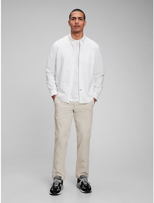 Modern Khakis in Straight Fit Pants with GapFlex