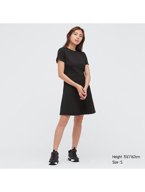 Uniqlo WOMEN STRETCH SHORT-SLEEVE FLARE DRESS