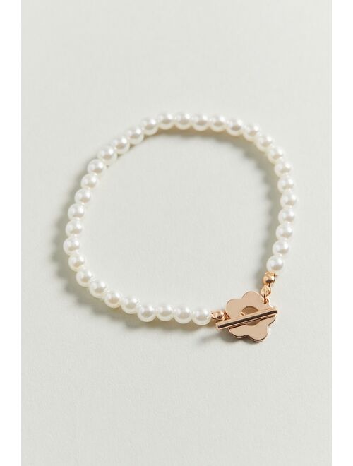 Hannah Delicate Pearl Flower Toggle Bracelet