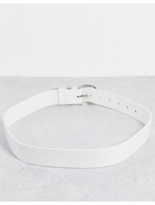 Exclusive belt in white croc with silver tipping