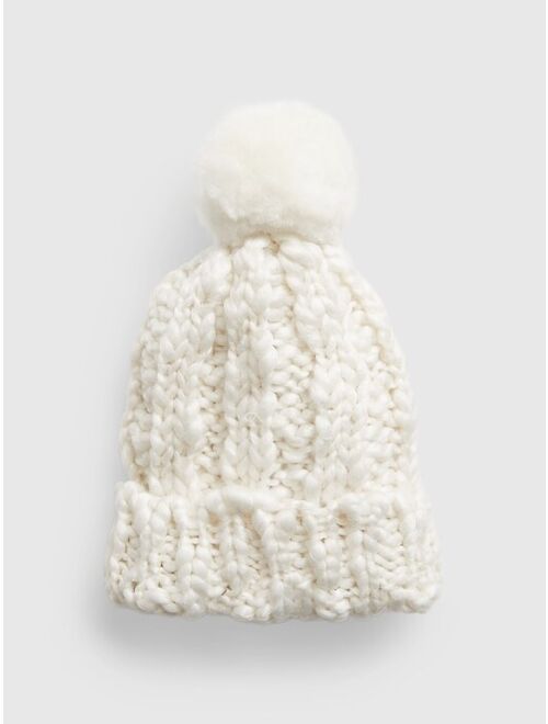 GAP Cable Knit Beanie