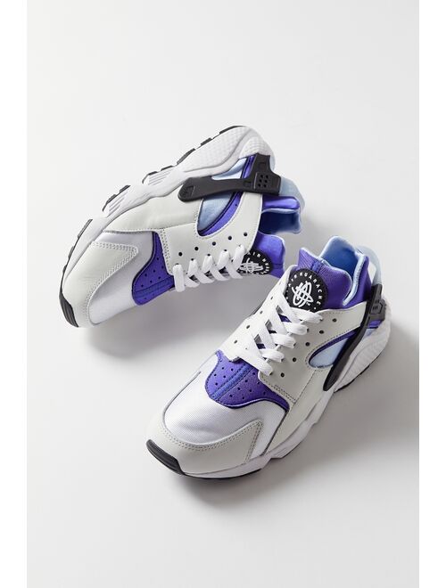 Nike Air Huarache Women’s Sneaker