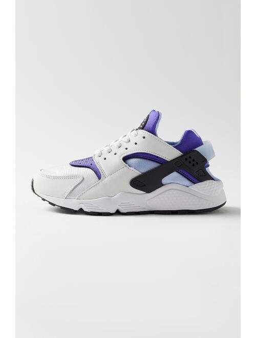 Nike Air Huarache Women’s Sneaker