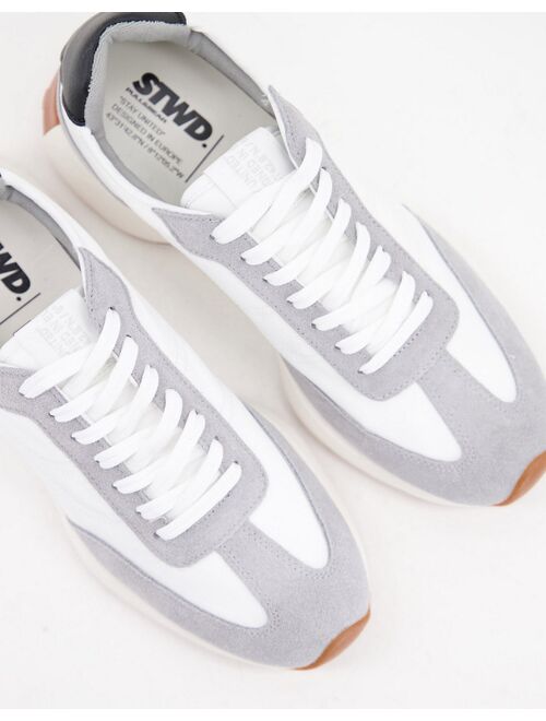 Pull&Bear retro sneakers with rubber sole in white