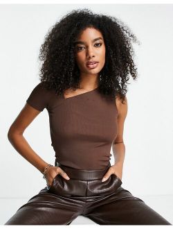 short sleeve extreme cut out top in brown
