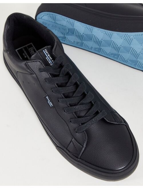 Bershka sneakers in black