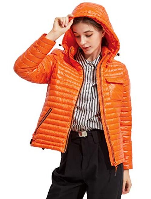 Orolay Women's Light Down Jacket Packable Winter Coat Hooded Cropped Puffer Jacket