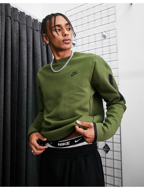 Nike Tech Fleece crew neck sweatshirt in khaki