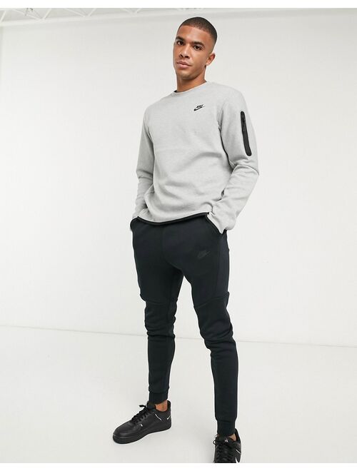 Nike Tech Fleece crew neck sweatshirt in gray heather