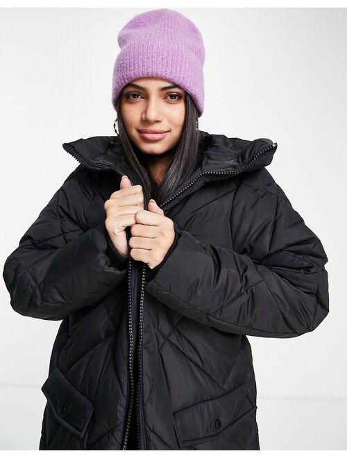 New Look quilted longline puffer coat in black