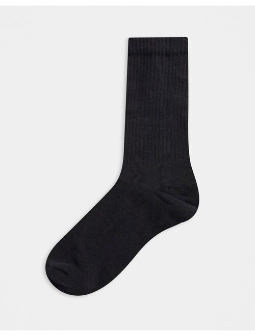 New Look ribbed 5 pack sport socks in black