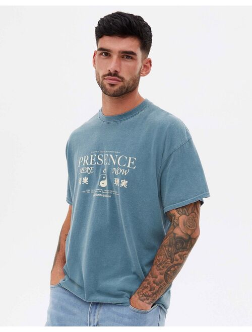 New Look T-shirt with Presence print washed blue