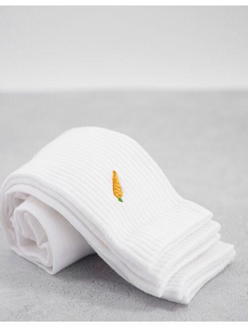 New Look 5-pack socks with vegetable embroidery in white