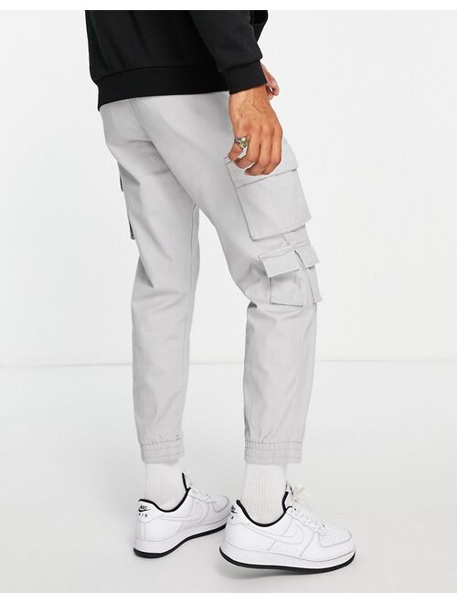 New Look slim fit cargos in light gray