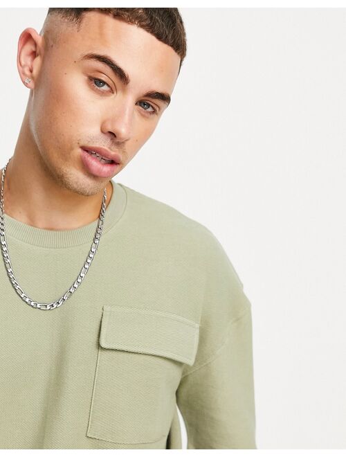 New Look T-shirt with pocket in khaki