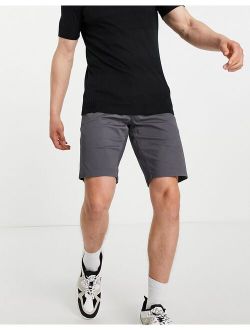 chino shorts in gray
