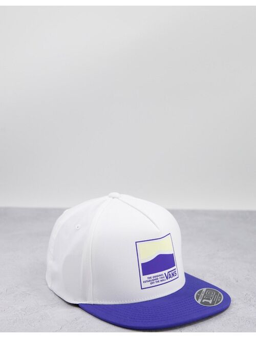 Vans DNA 110 snapback cap in white