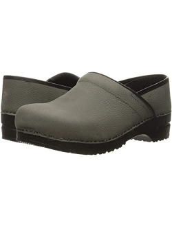 Professional Oil Clogs - Men's