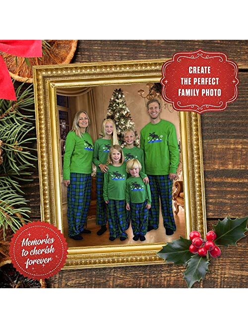 Mad Dog Concepts Matching Family Green Plaid Moose Christmas Holiday Pajamas Set + Slipper Socks