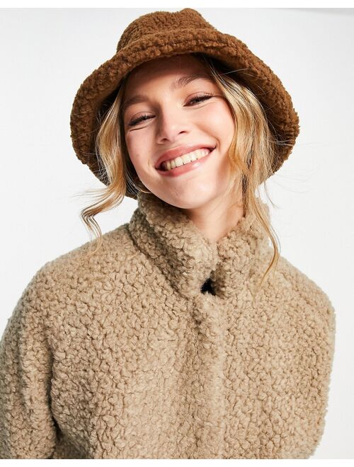 Vero Moda teddy bucket hat brown