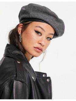oversized beret in charcoal