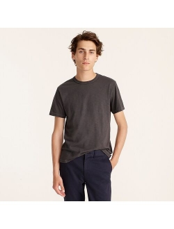 Garment-dyed slub cotton no-pocket T-shirt