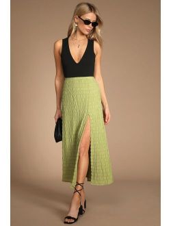 True Trend Green Crinkled Midi Skirt