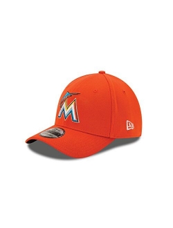 MLB Road Team Classic 39THIRTY Stretch Fit Cap