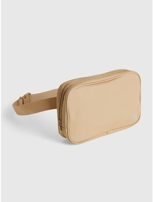 GAP Recycled Valentine Women Belt Bag