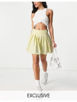 Missguided pleated tennis skirt in yellow