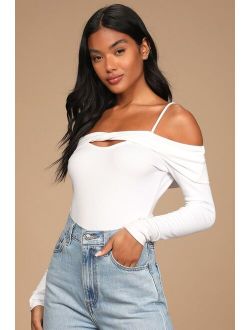 SNST by Sage the Label A Little Twist White Twist-Front Cutout Bodysuit