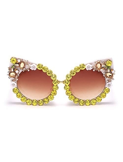 Mincl Oversized Diamond Sunglasses Women Rhinestone Cat Eye Sunglasses Vintage Female Sparkling Party sunglasses Eyewear