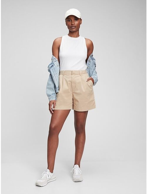 GAP High Rise Pleated Khaki Short with Washwell