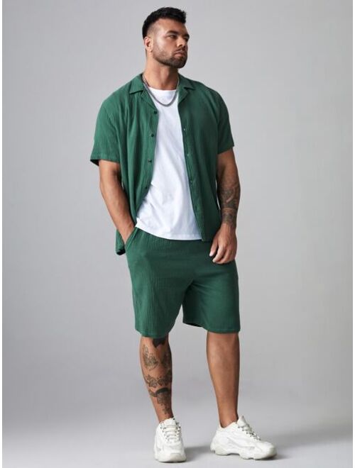 Shein Extended Sizes Men Solid Button Front Lapel Neck Shirt & Shorts