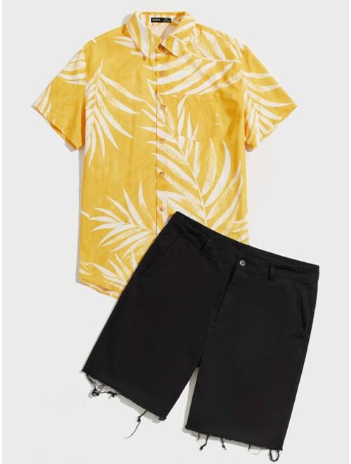 SHEIN Men Tropical Print Blouse & Raw Hem Shorts Set