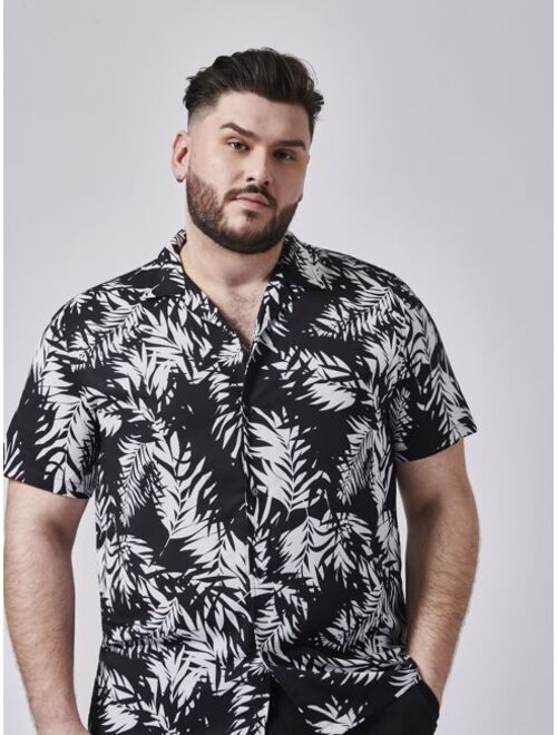 Shein Extended Sizes Men Tropical Print Shirt & Shorts Set