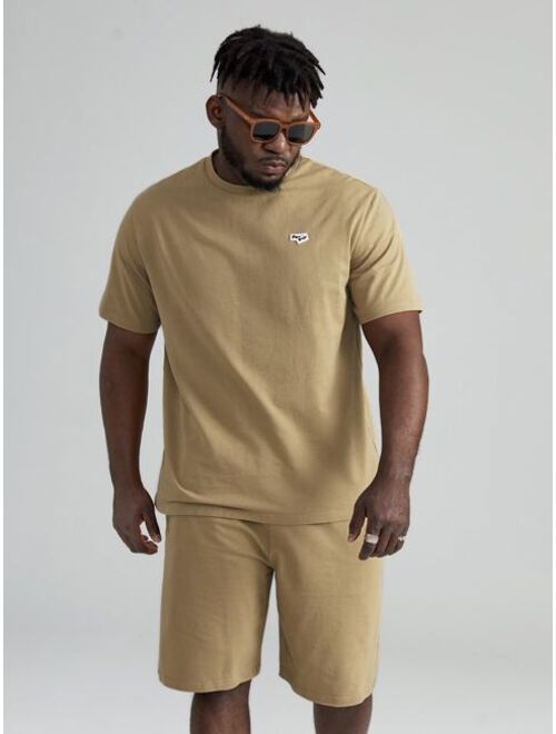 Shein Extended Sizes Men Patch Detail Tee And Shorts Set