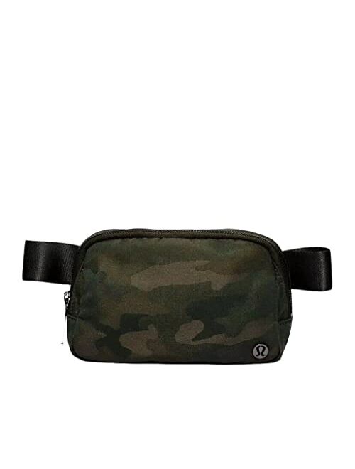 Lululemon Athletica Everywhere Fanny Pack Belt Bag, Black, 7.5 x 5 x 2 inches