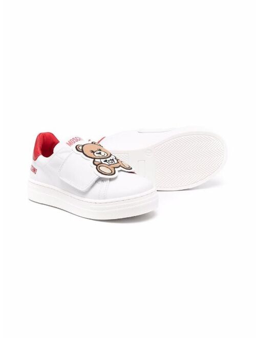 Moschino Kids Toy Bear patch sneakers