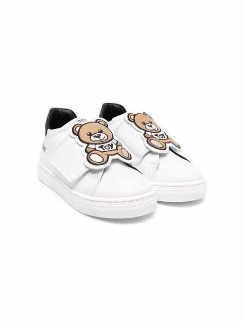 Moschino Kids Toy Bear patch sneakers