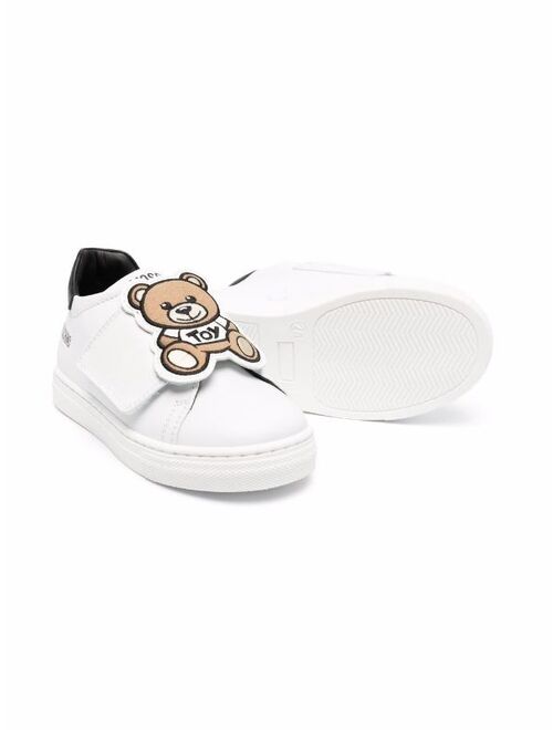 Moschino Kids Toy Bear patch sneakers