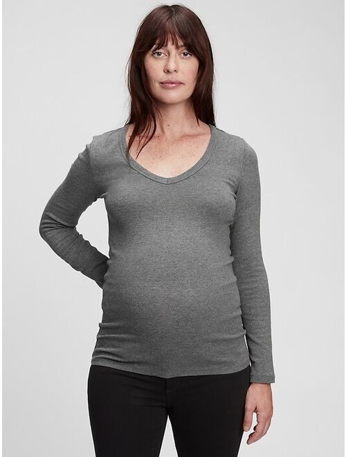 GAP Maternity Modern V-Neck T-Shirt