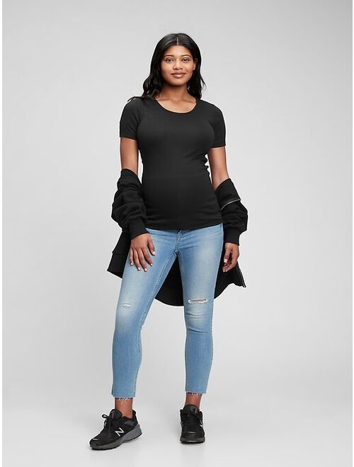 GAP Maternity Modern Crewneck T-Shirt