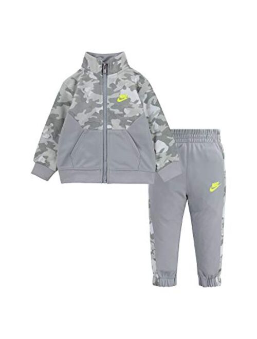 Nike Boy`s Therma Dri Fit Jacket & Pants 2 Piece Set