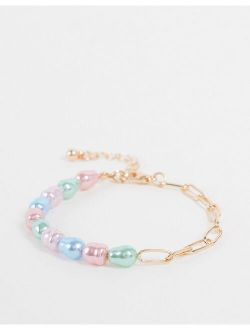 chain bracelet with pastel pearl in gold tone