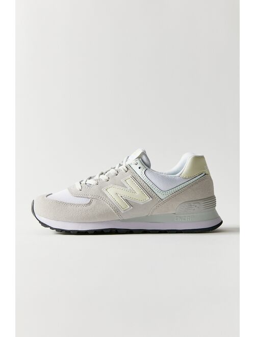 New Balance 574 Women’s Sneaker